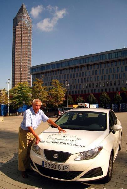 Rekordfahrt:Serienmäßiger SEAT Ibiza Ecomotive verbraucht 2,34 Liter auf 100 Kilometer. 1.910 Kilometer ohne Tankstopp. 